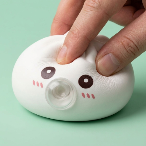Giant Dumpling Squishy Cloud White — slow-rise effect, the foam springs back slowly