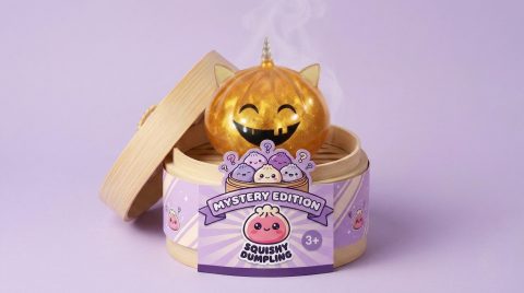 Horned Unicorn Mystery Halloween Dumpling Squishy in its bamboo steamer box